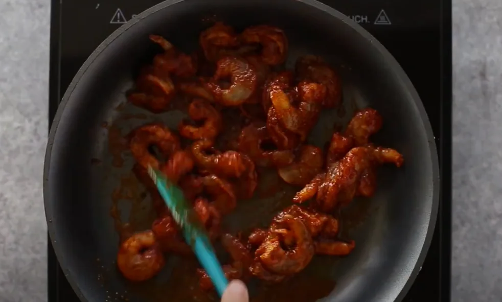 Cooking of shrimp for shrimp burrito