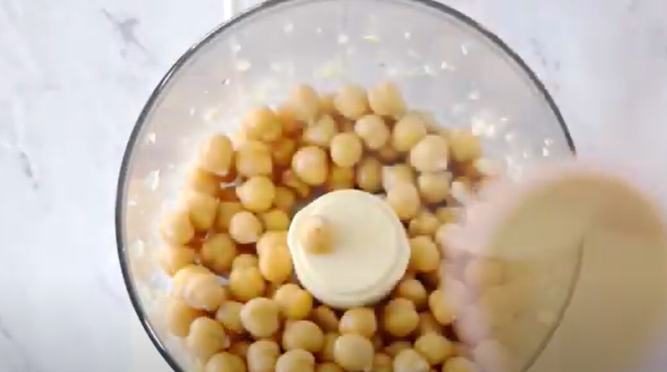 Chickpea in Blender